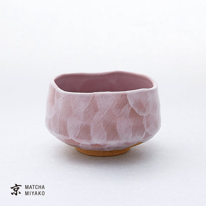 抹茶碗　美濃焼 ピンク粉引き